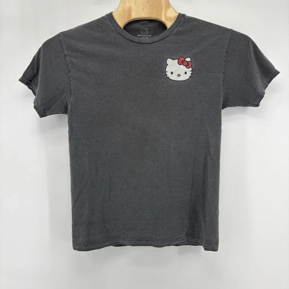 Hello Kitty By Senrio Gray T-Shirt Size Medium W Kitty In Strawberry Hat/Costume